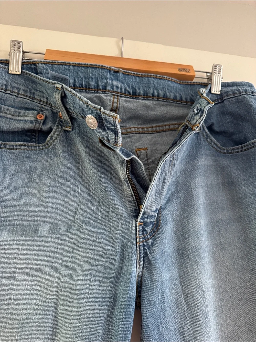 Levi’s 36 32 Light Blue Men's Ripped Jeans